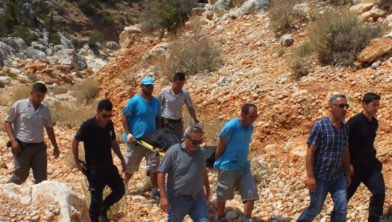 عائلة جوي هوفمان في تركيا للتحقق من هوية جثة