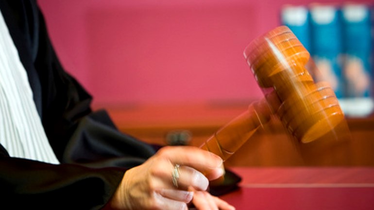 المحكمة تلغي قرار أبو طالب باغلاق مقهى من جديد