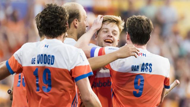 منتخب هولندا للهوكي يصل الى النهائيات بعد فوزه اليوم على انجلترا