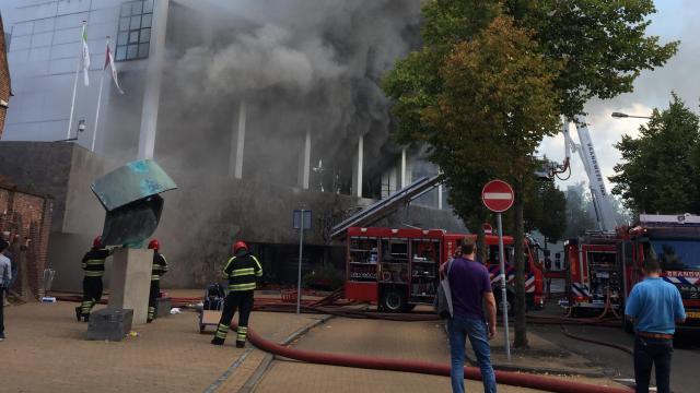 حريق ضخم في مركز مدينة خرونيغين بكازينو هولندا