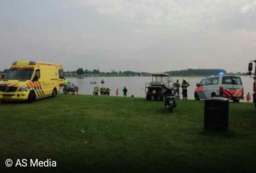 غرق رجل في البحيرة الترفيهية Eiland في Maurik