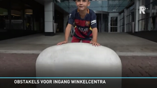 الحواجز الخرسانية لجعل التسوق أكثر أمانا في روتردام