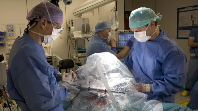 جراح هولندي : حرق الورم السرطاني كبديل محتمل عن الاستئصال