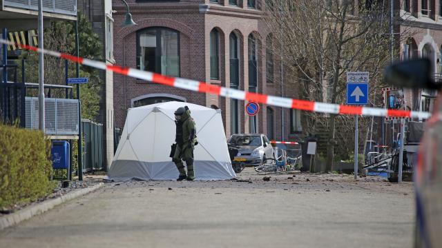 النيابة تطالب بالسجن 24 عام لمفجر مركب منزلي بأمستردام