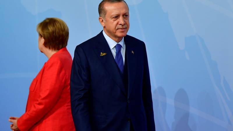 تركيا تحذر من العنصرية وكراهية الأجانب في ألمانيا