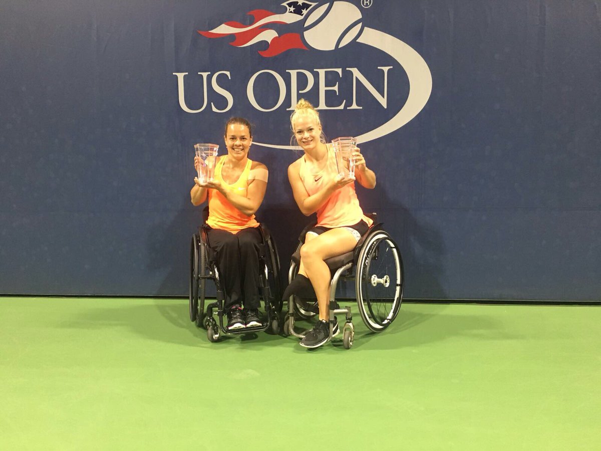 هولنديتان تفوزان ببطولة أمريكا للتنس على الكرسي المتحرك