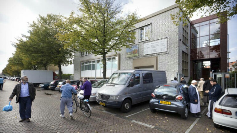 تقرير حول المساجد السلفية في هولندا
