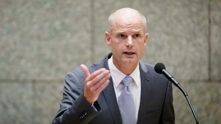 سحب الجنسية الهولندية من أربعة أشخاص اليوم