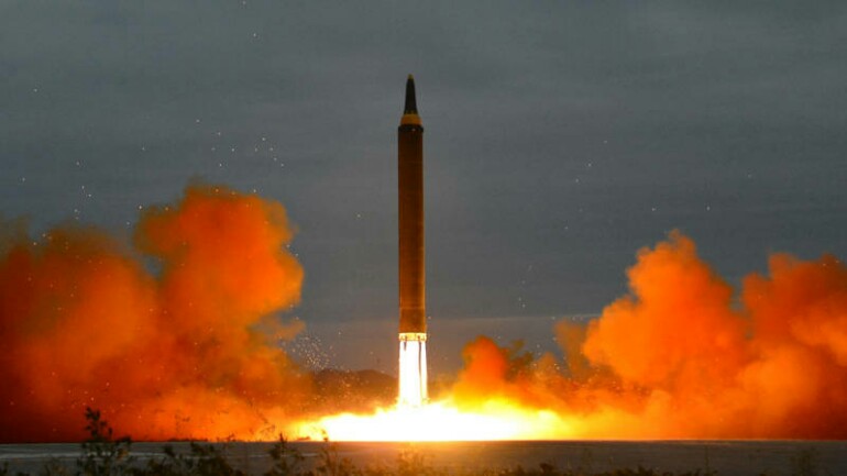 كوريا الشمالية أطلقت صاروخا باتجاه اليابان