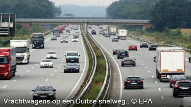 شرطة الحدود الألمانية تكتشف 57 مهاجر في شاحنة