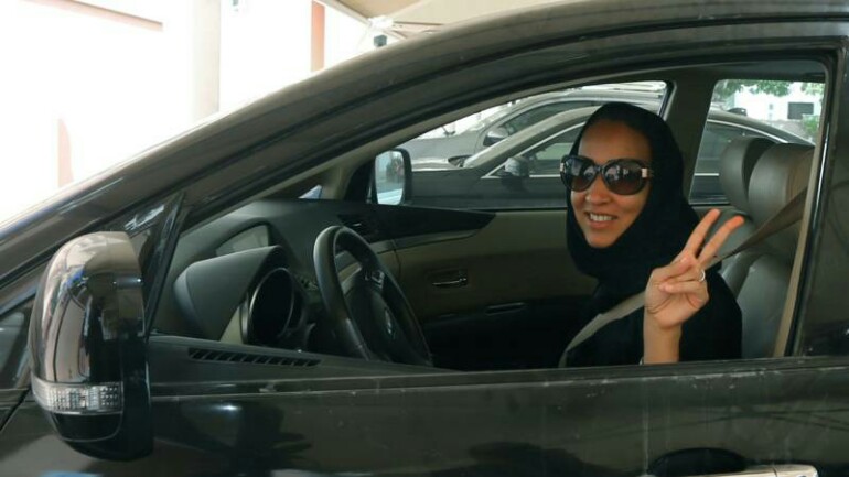 يمكن للنساء في السعودية الحصول على رخصة قيادة
