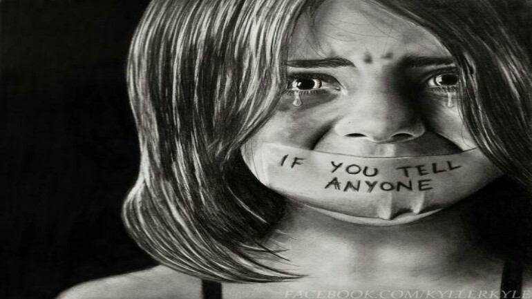 ضجة في فرنسا ، الجنس مع طفلة ليس اغتصاب !