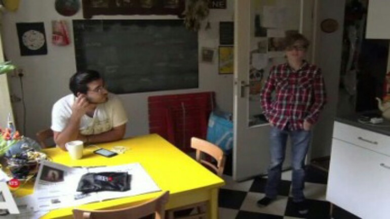 كان ماهر على قائمة انتظار عائلة مضيفة بأمستردام