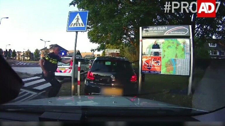 مطاردة مثيرة من قبل شرطة روتردام لسيارة مسروقة 
