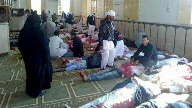 الموت يهاجم مصر، ارتفاع عدد قتلى الهجوم الارهابي الى 305