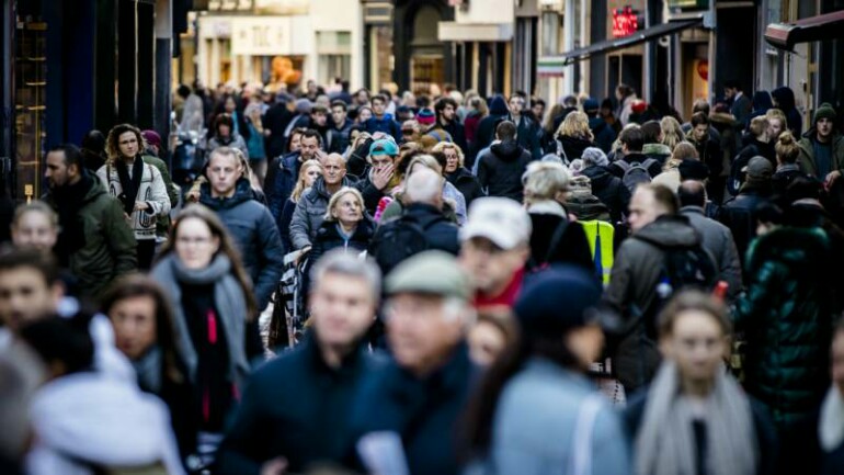 بلغ عدد سكان هولندا حتى ليلة البارحة 17،171،717