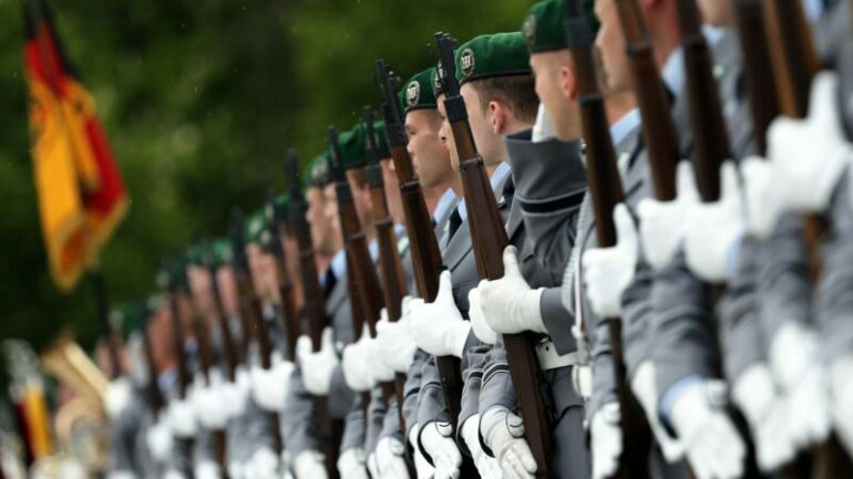 اطلاق سراح الجندي الألماني المشتبه به بالارهاب والذي انتحل شخصية لاجيء سوري