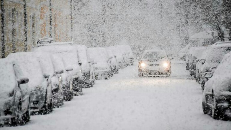 حالتي وفاة والغاء رحلات جوية بسبب تساقط الثلوج الكثيف في ألمانيا