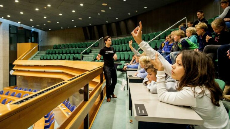 البرلمان الهولندي يريد تخصيص يوم خاص للأطفال لتوجيه الأسئلة للوزراء