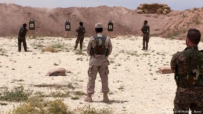 تأكيدات أمريكية ببقاء قواتها في سوريا طالما دعت الحاجة إلى ذلك