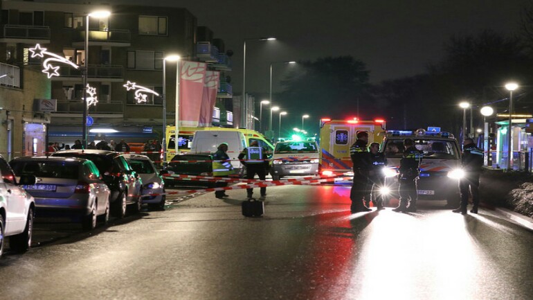 مقتل شخصين في اطلاق نار منذ قليل في Beverwaard بروتردام 