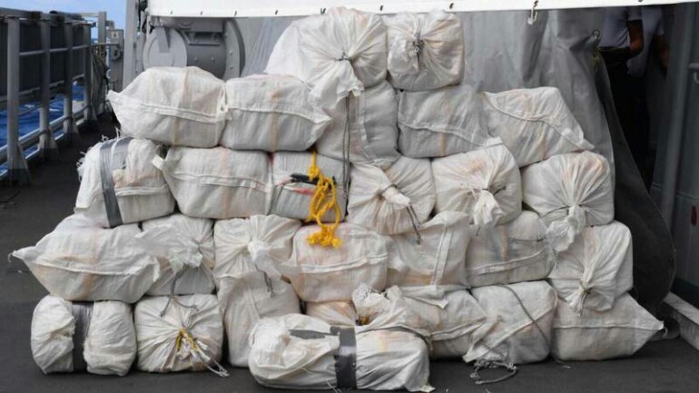 البحرية الهولندية تعترض 500 كغ كوكايين في عرض البحر