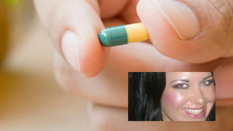 البريطانية لورا تتلقى ثلاث سنوات سجن بسبب حبوب مسكنات الألم جلبتها لمسنة في مصر