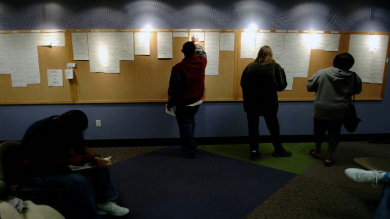 أكثر من نصف اللاجئين الذين وصلوا لألمانيا بالعامين الأخيرين مازالوا على المساعدة الاجتماعية