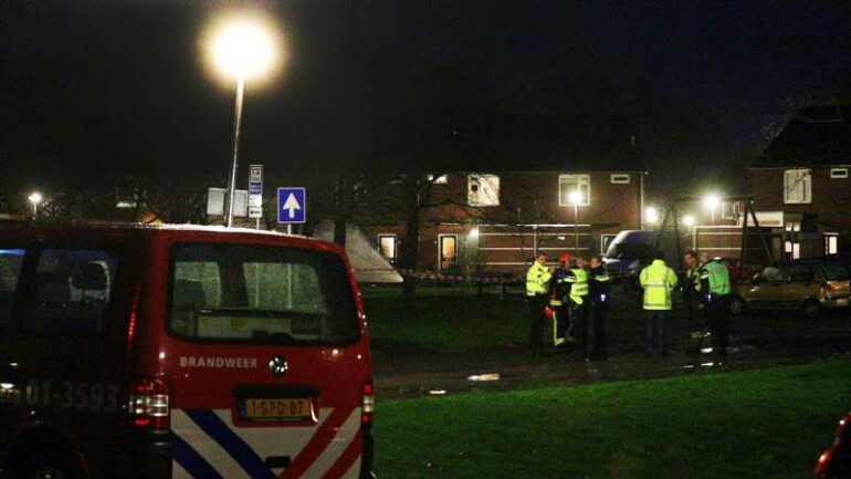 اخلاء 90 منزل في Hoogezand بسبب تسريب الغاز - بعد رمي ألعاب نارية ثقيلة في المجاري