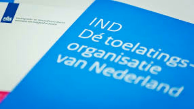 تعديل فترة التقدم بطلبات تمديد الاقامة أو الحصول على اقامة دائمة - سواء كانت اقامة لجوء أو اقامة عادية