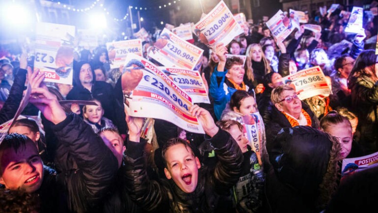 الفائزين بجائزة الرمز البريدي 53 مليون يورو في Eastermar - يريدون مشاركة الجائزة مع باقي سكان القرية