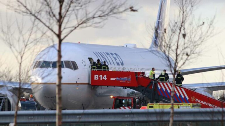 حالة غريبة تجبر طائرة على العودة لمطار أمستردام بعد نصف ساعة من اقلاعها