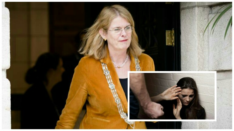 عمدة Den Haag تريد تفعيل الحظر والابعاد عن المنزل بحالة العنف العائلي - عدد الوفيات صادم