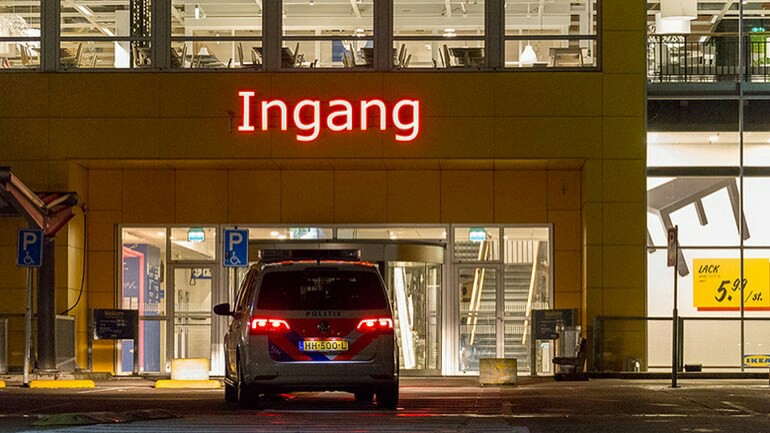 محاولة تفجير صباح اليوم في متجر IKEA بأمستردام و الأضرار كبيرة