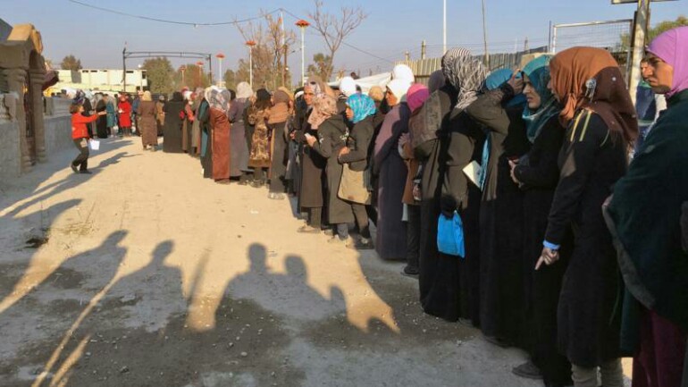 النساء السوريات يتعرضن للاستغلال والاعتداء الجنسي مقابل الحصول على المعونات الغذائية