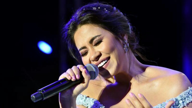 عقوبة السجن لمغنية مصرية بسبب مزحة عن تلوث نهر النيل