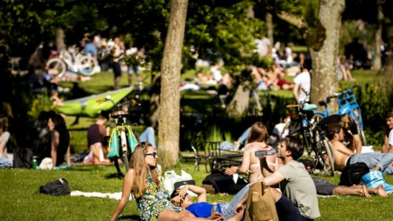 من جديد هولندا تحتل مكانة متميزة بقائمة العشرة دول الأسعد في العالم