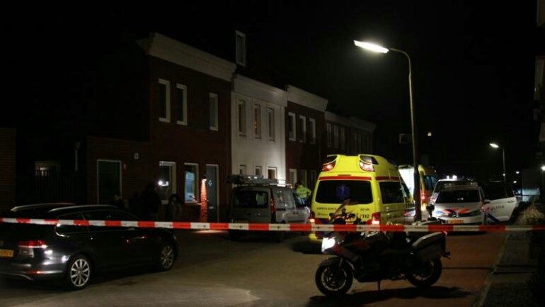 وفاة رجل أثناء القاء القبض عليه ليلة البارحة بمنزل في Leeuwarden