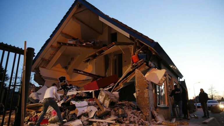 انهيار منزل أثناء اصلاح المجاري بشمال بربانت - لا أعرف ماذا أفعل الآن!