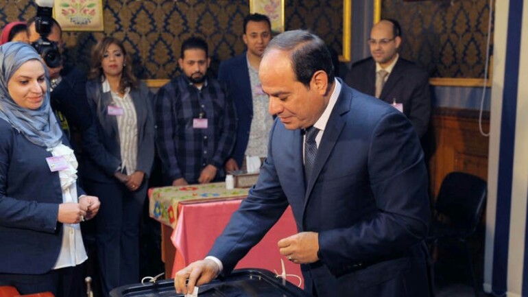 انتخاب السيسي رئيسا لمصر كما هو متوقعا - الاقبال أقل عما كان عليه في 2014