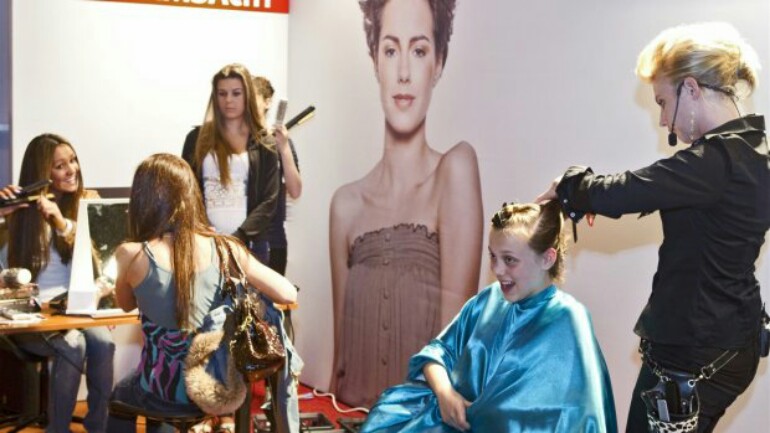 مطالبات في البرلمان: يجب معالجة التكاليف الإضافية المرتفعة في التعليم المهني MBO