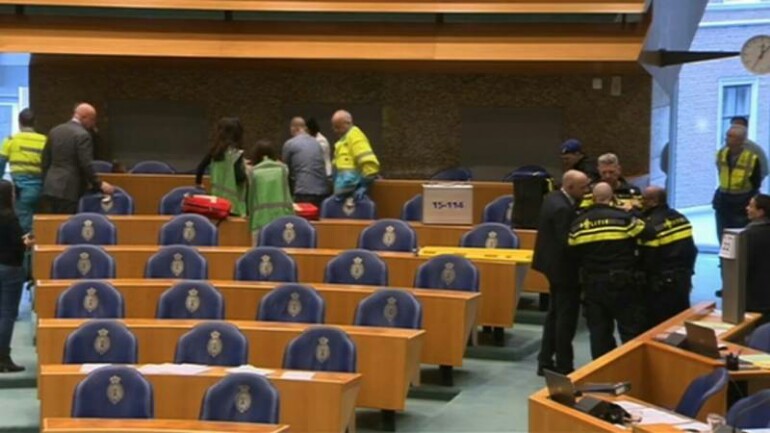 عريب لن تفصل قاعة البرلمان بالزجاج لمواجهة الاضطرابات - فيلدرز يدعوها بالحماقة