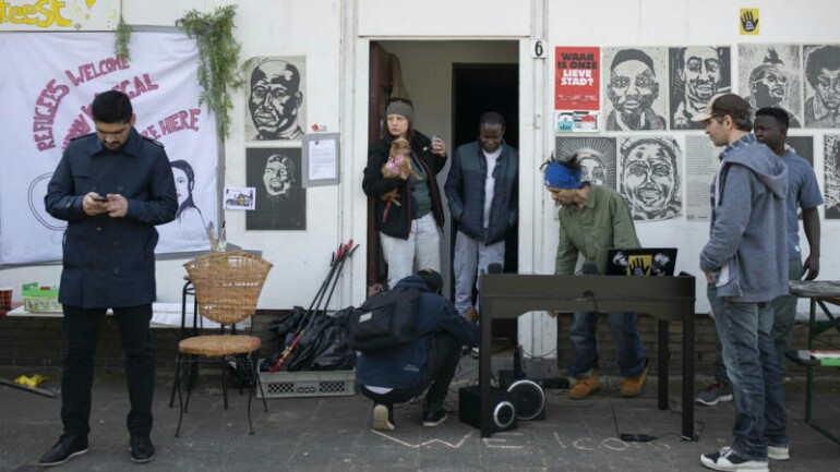 طالبي اللجوء المرفوضين تلقوا مهلة ثمانية أسابيع لاخلاء المباني التي كسروها