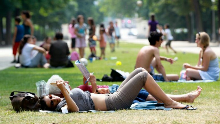 أيام صيفية بعد عطلة نهاية الأسبوع - الطقس يعود حارا ومشمسا من جديد