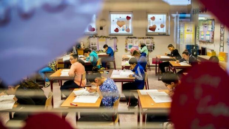التفتيش ليس لديه تصور عن مستوى التلاميذ الهولنديين - إلزام المدارس بالاختبار النهائي لمجموعة 8