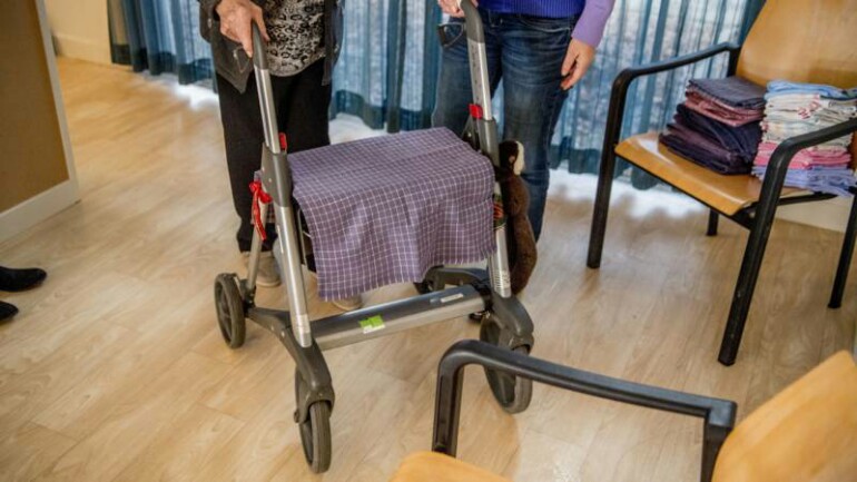تعرض المسنين لسوء المعاملة في دار لرعاية المسنين في روتردام