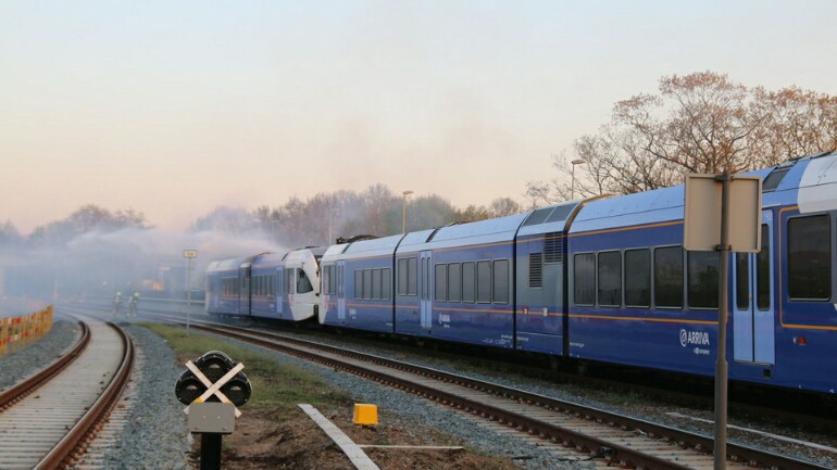اندلاع النيران في عربة قطار ركاب قرب محطة Venray بليمبورخ