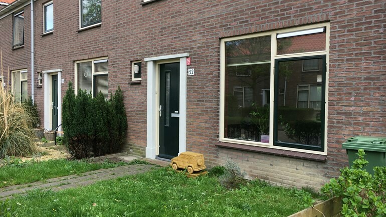 السكان مرتاحين مؤقتا من جارهم المختل في فلاردينغين - حضرت الشرطة لأجله 300 مرة