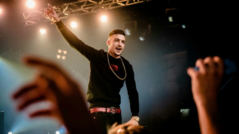 مغني الراب من أصل جزائري Boef يحصل على جوائز FunX Music Awards في أمستردام