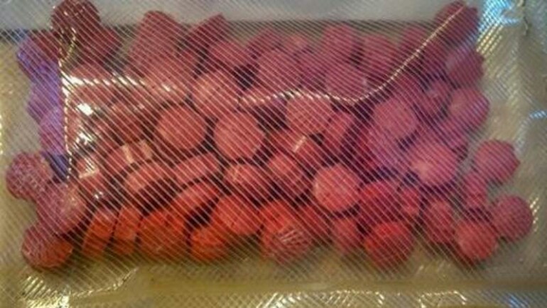 العثور على المخدرات والهواتف الخلوية في صندوق بقالة خارج من متجر سجن سيتارد بليمبورخ